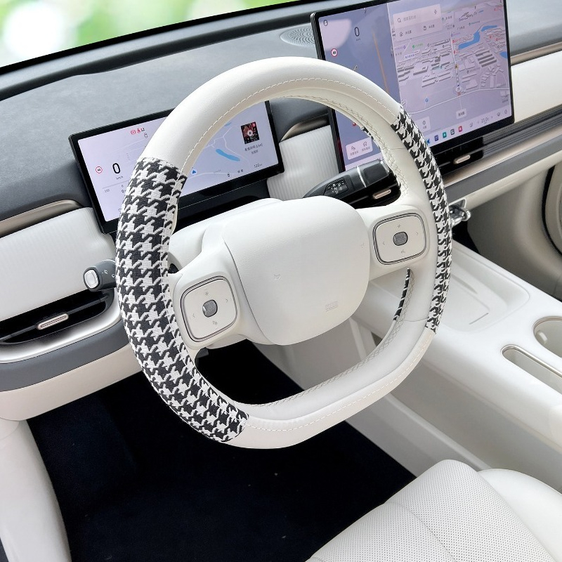غطاء عجلة قيادة رفيع للغاية وم - مراجعة Steering Wheel Cover وسعره