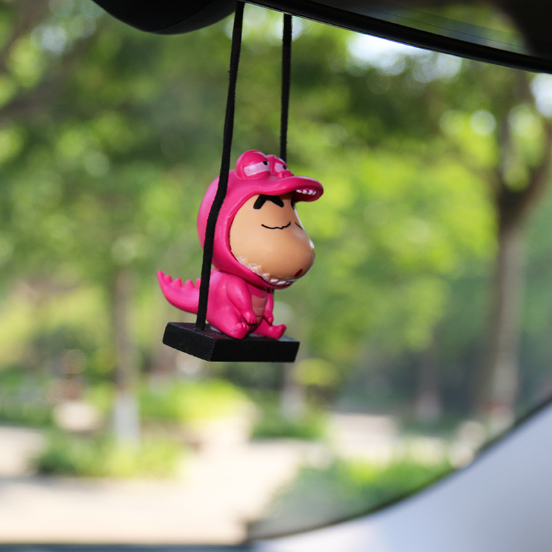 قلادة سيارة كاواي شين تشان، زي - مراجعة Car Accessories Hanging From Mirror وسعره